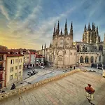 Una Mirada A La Catedral-Apartamentos Burgos Catedral